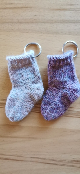 Schlüsselanhänger Mini-Socke Shiné